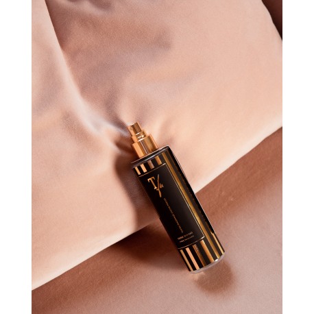 BLACK DIVINE (Nero Divino),  Fabrics Spray, 250 ml, Teatro Fragranze Uniche